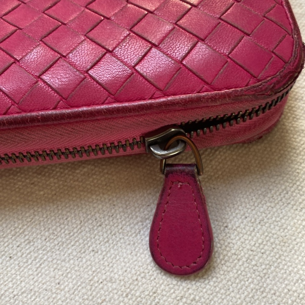 Bottega Veneta  zip around wallet - pink - Picture 16 of 16